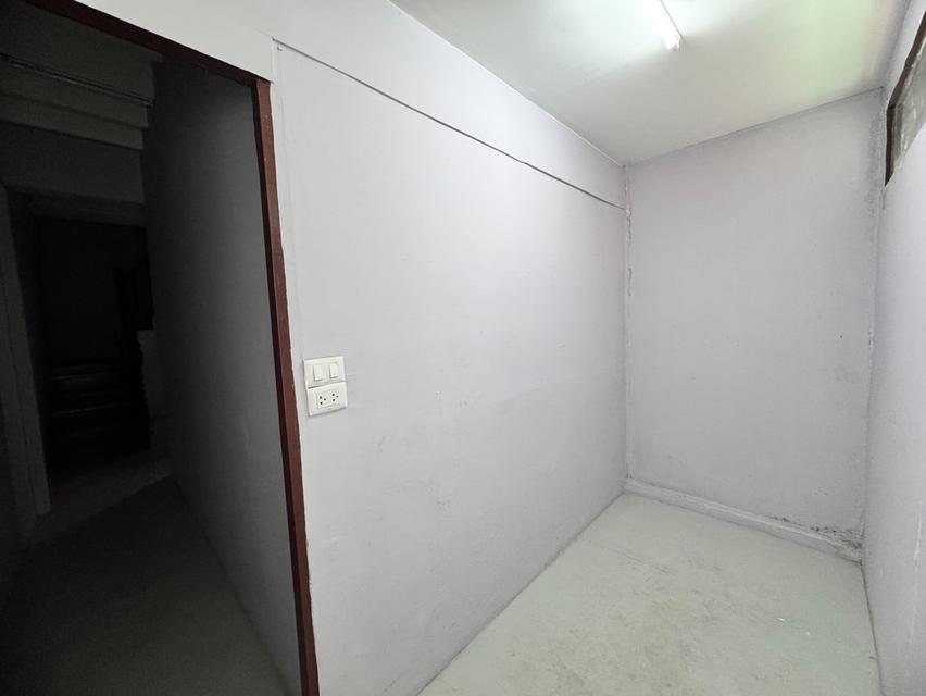 ให้เช่าอาคารพาณิชน์ 5 ชั้น ซอยพระยาศรี รีโนเวทใหม่พร้อมอยู่ (N.1939) 9