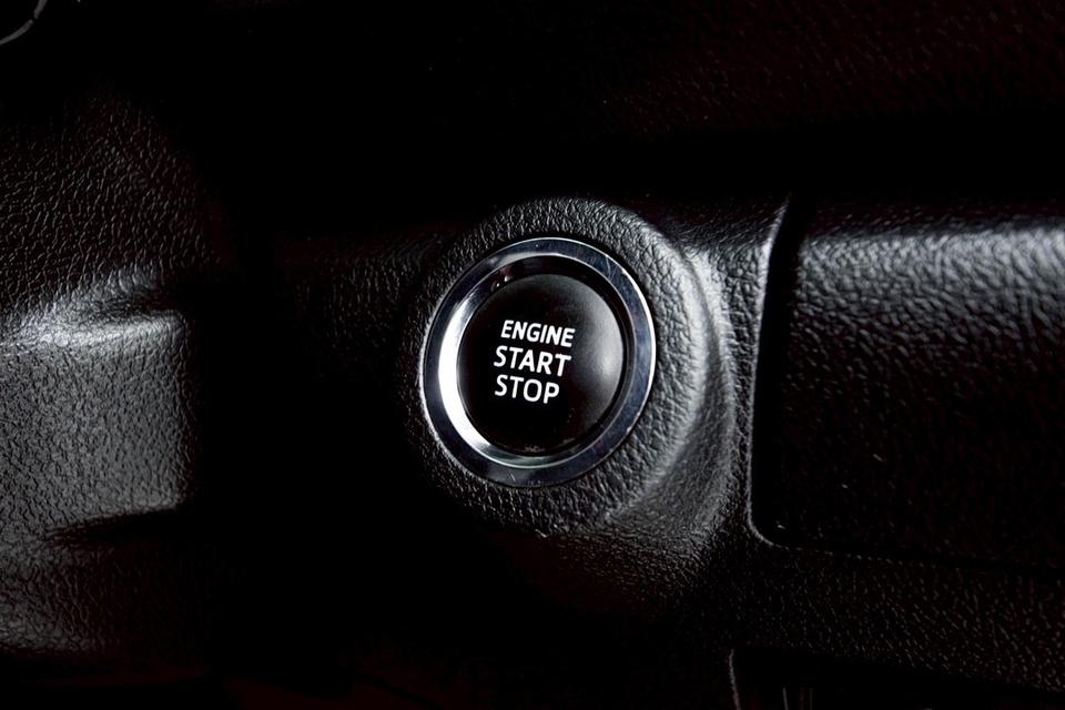 รหัสรถ  1E206 FORTUNER 2.8 LEGENDER BLACK TOP 2WD  12