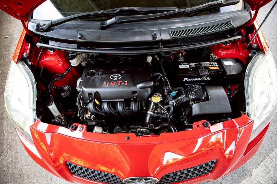 Toyota Yaris 1.2 J ปี 2006 สีแดง สวยสภาพดี  8