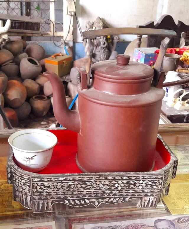 ปั้นชาทรงกระบอก หย่างถัง ป้านชาจีนเก่า กาน้ำชาจีนโบราณ ป้านชาอี๋ซิง จื่อซา ใบใหญ่ 3