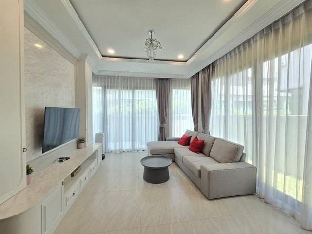 ให้เช่าทาวน์โฮมหรู 3 ชั้น 220 ตรม. 4 ห้องนอน โครงการ เดอะ ซอนเน่ ศรีนครินทร์ บางนา THE SONNE Srinakarin-Bangna ตกแต่งสวย