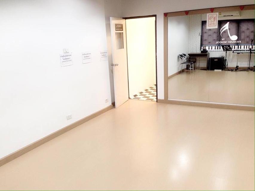 ห้องซ้อมเต้น ที่ Fin Music School 5