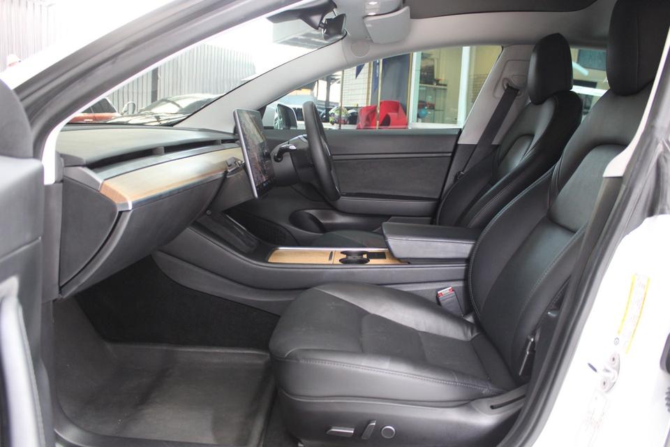 รหัสรถ JRS777 Tesla Model3 Performance  ปี 22 9