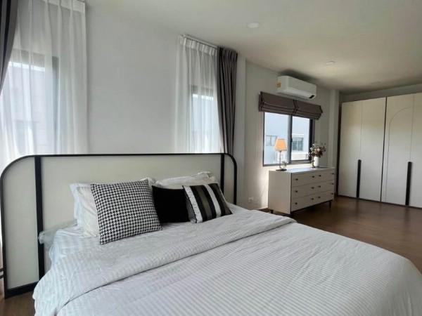 ให้เช่าบ้านเดี่ยวโครงการหรู The Centro Bangna ขนาด 4 ห้องนอน 5 ห้องน้ำ ใกล้เมกะบางนา 15