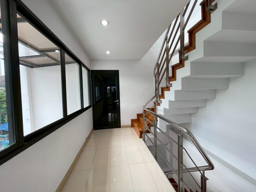 ขาย ทาวน์ โฮม 3ชั้น ลาดพร้าว 18 แยก 4 พื้นที่ 33ตารางวา  10