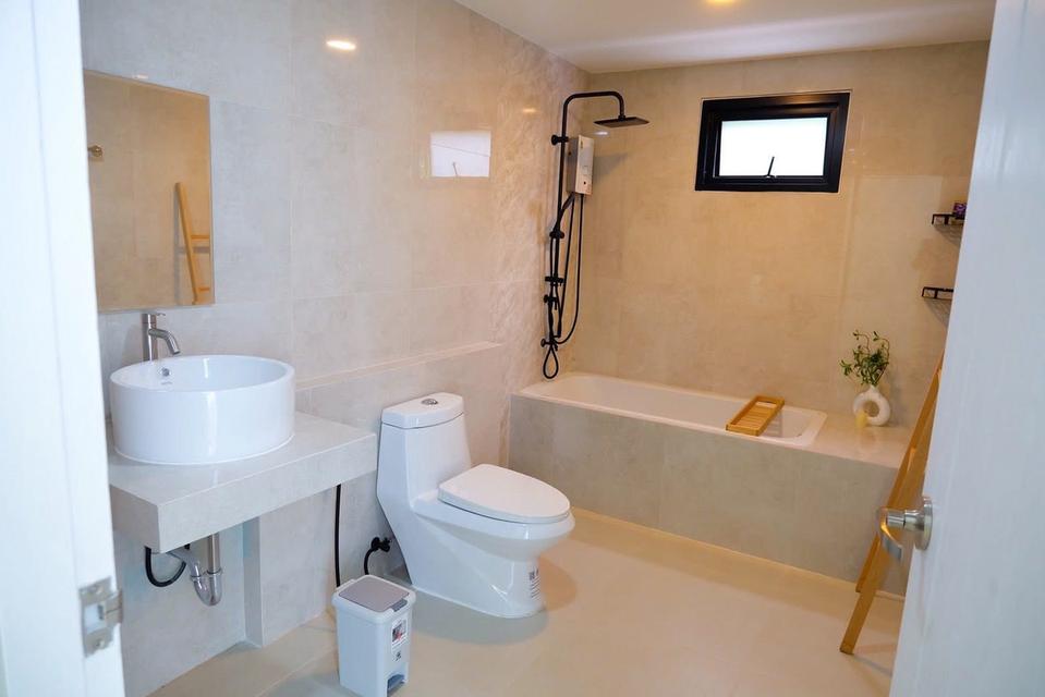 Selling pool villa style modern nearly Jomtien beach 3KM. 9