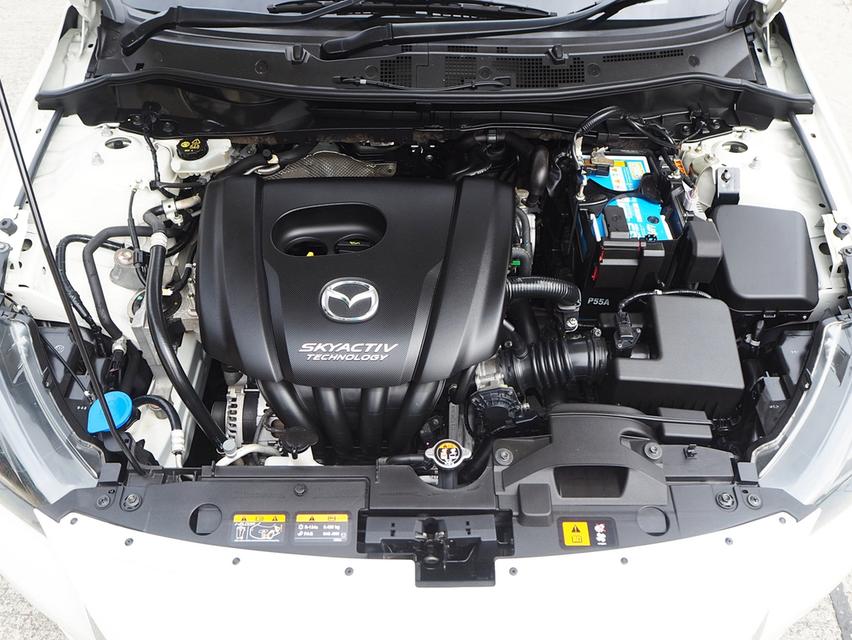 MAZDA 2 1.3 SKYACTIVE HIGH CONNECT (MNC) ปี 2019 สภาพป้ายแดง 6