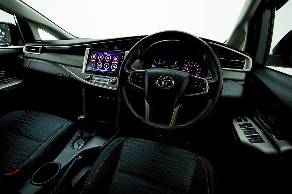 ✨ TOYOTA INNOVA 2.8 CRYSTA AT ปี 2022 ตัวท็อป CRYSTA รูปที่ 16