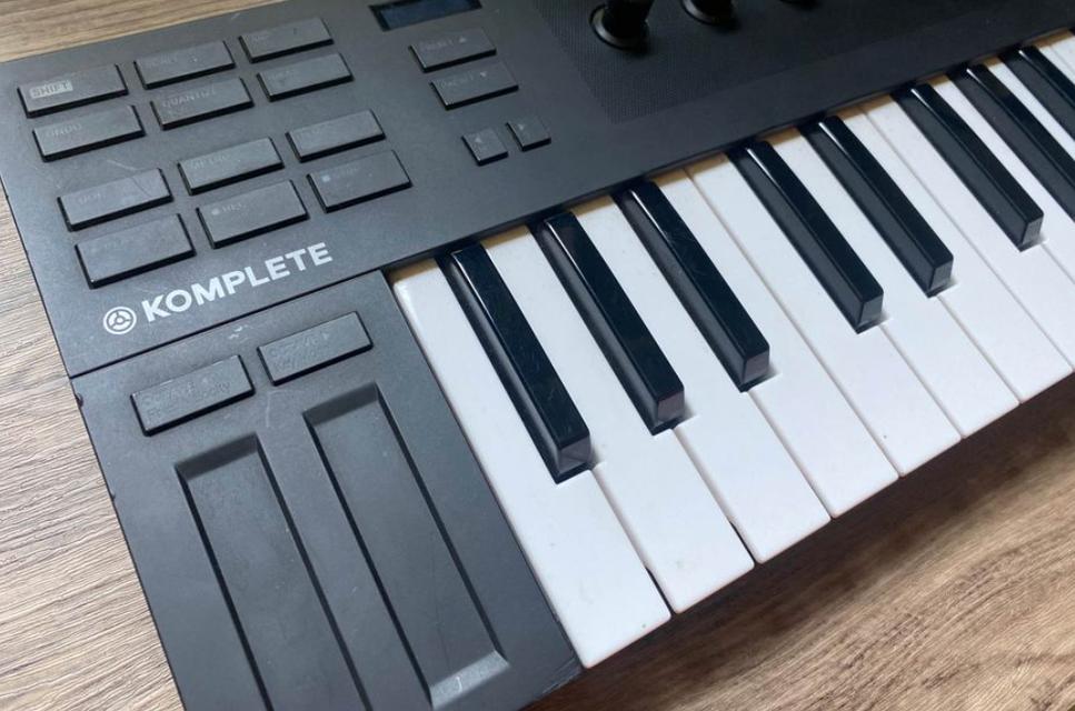 Komplete m32