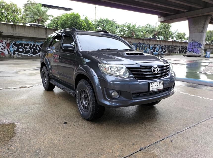Toyota Fortuner 3.0 v auto 4WD ปี 2006 1