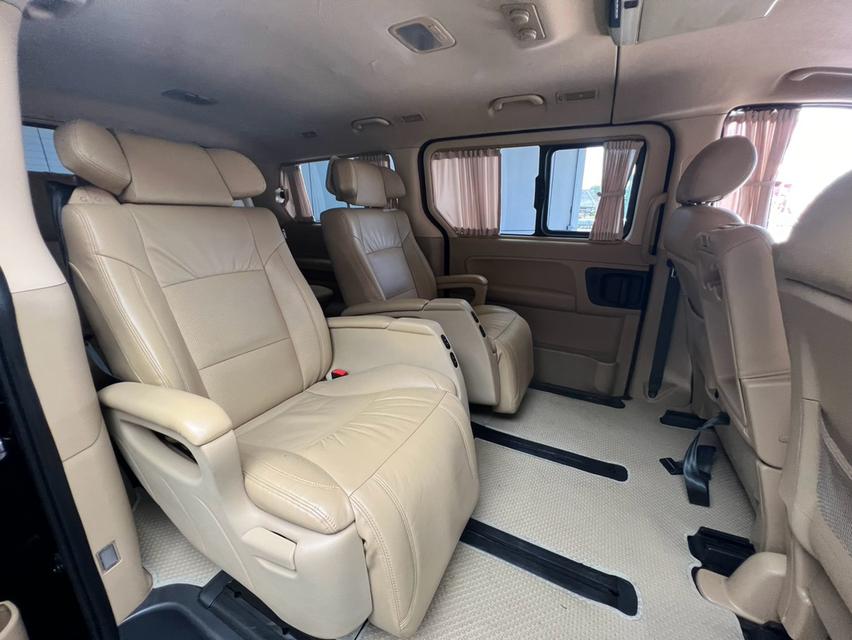 ปี 2016 HYUNDAI H1, ELITE โฉม ปี08-18สีดำ เกียร์ออโต้ รถบ้านแท้ ออกศูนย์ รูปที่ 8