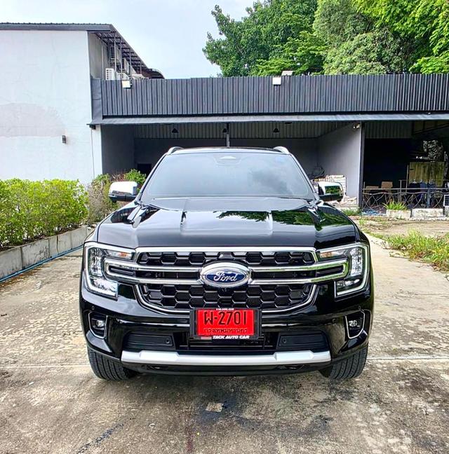 Ford Everest next gen 2.0 Bi-Turbo titanium สีดำ ปี 2022 ไมล์ 30,000กม.