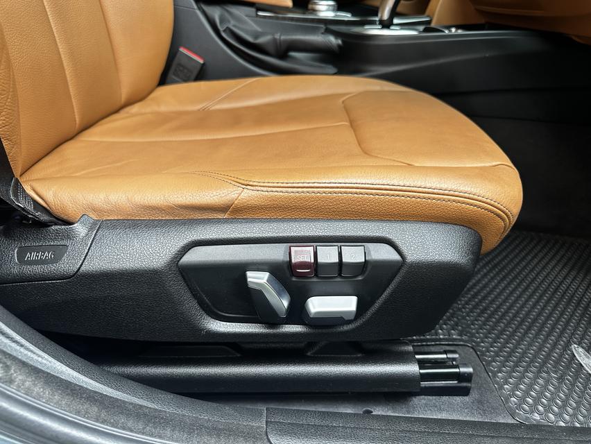 2019/22 BMW 320d GT Luxury (F34) เครื่องยนต์ดีเซล 9