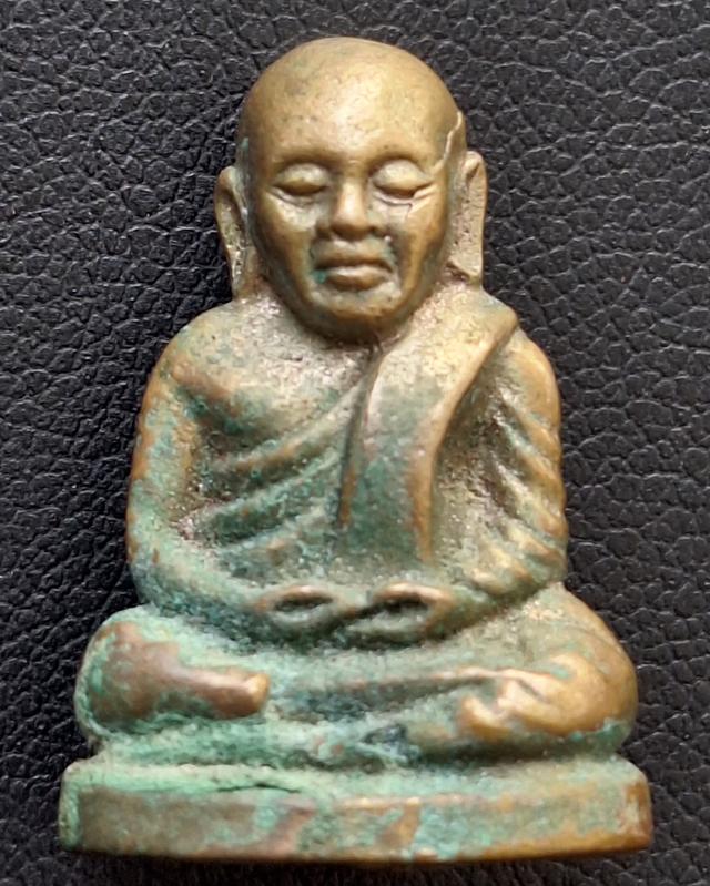 หลวงพ่อเงิน วัดบางคลาน ปี15