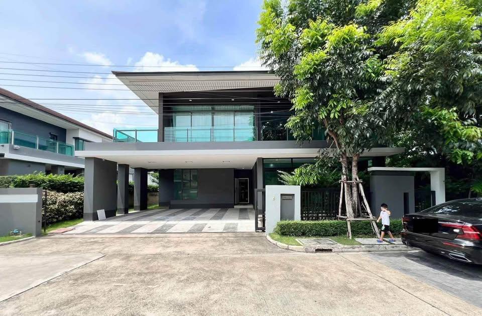 ให้เช่าบ้านเดี่ยว 2 ชั้น เศรษฐสิริ กรุงเทพกรีฑา พื้นที่ 85 ตร.ว. พื้นที่ใช้สอย 318 ตร.ม 4 ห้องนอน 6