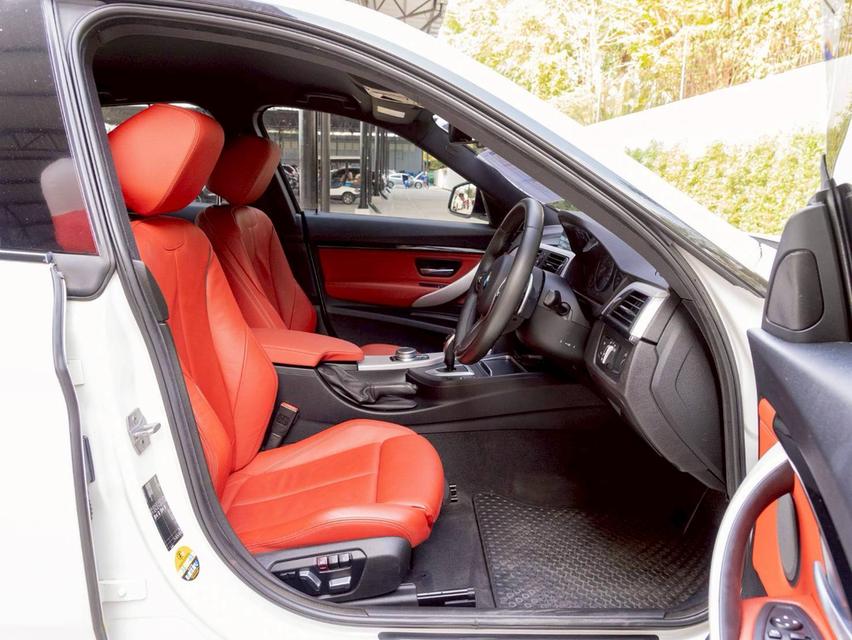 BMW 320d GT M SPORT ปี จด 2020 BSI เพิ่ม (เปลี่ยนถ่ายน้ำเครื่องของเหลวฟรี)หมด 163,000 Km หรือ 31/1/2570 รูปที่ 5