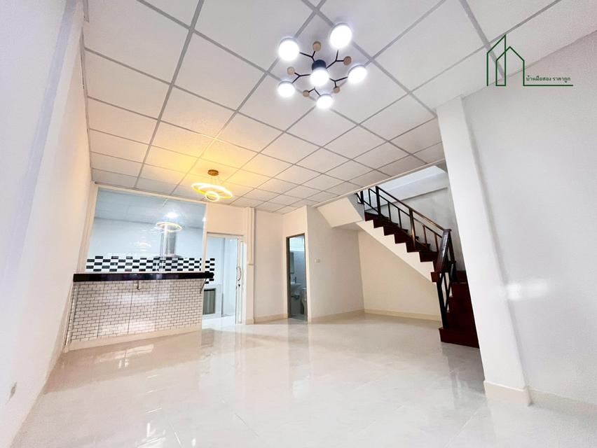 ทาวน์เฮ้าส์ 2 ชั้น ม.ชายคลอง เทพารักษ์ บางบ่อ 7