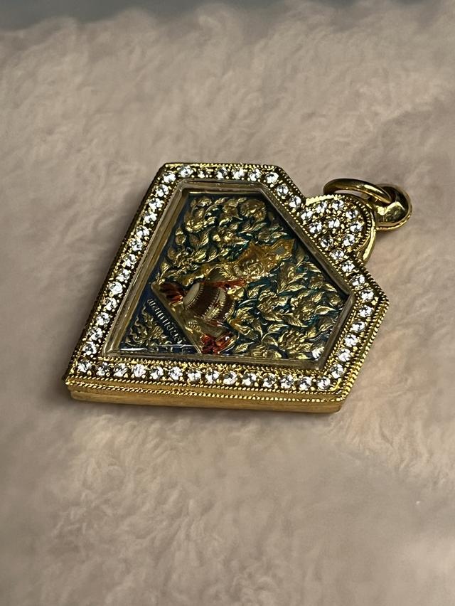 เหรียญพ่อแก่ตีตะโพนผ่านพิธีปลุกเสก