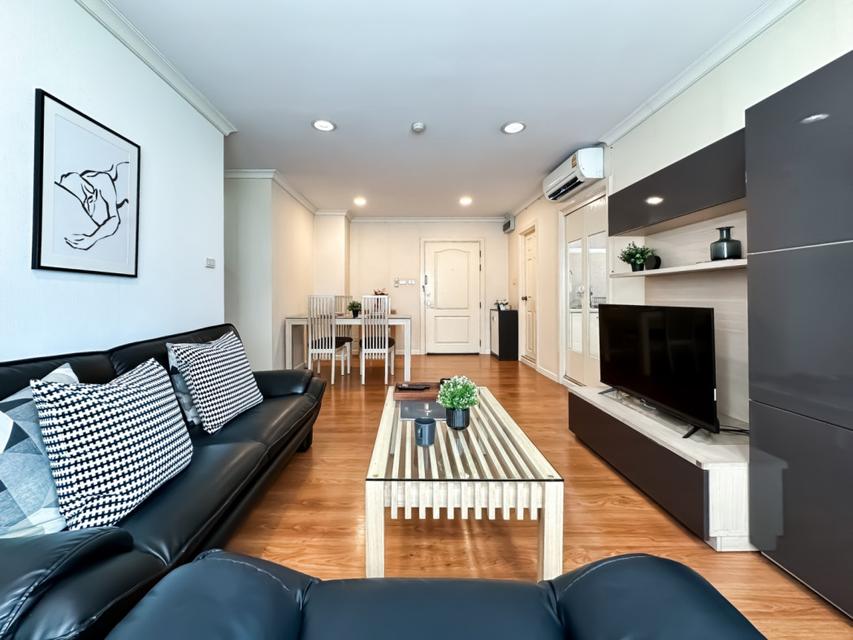 ขายพร้อมผู้เช่าคอนโด Lumpini Suite Sukhumvit 41 (ลุมพินี สวีท สุขุมวิท 41) 70 ตรม. 2 นอน 2 น้ำ ชั้น 6 พร้อมเฟอร์นิเจอร์  1