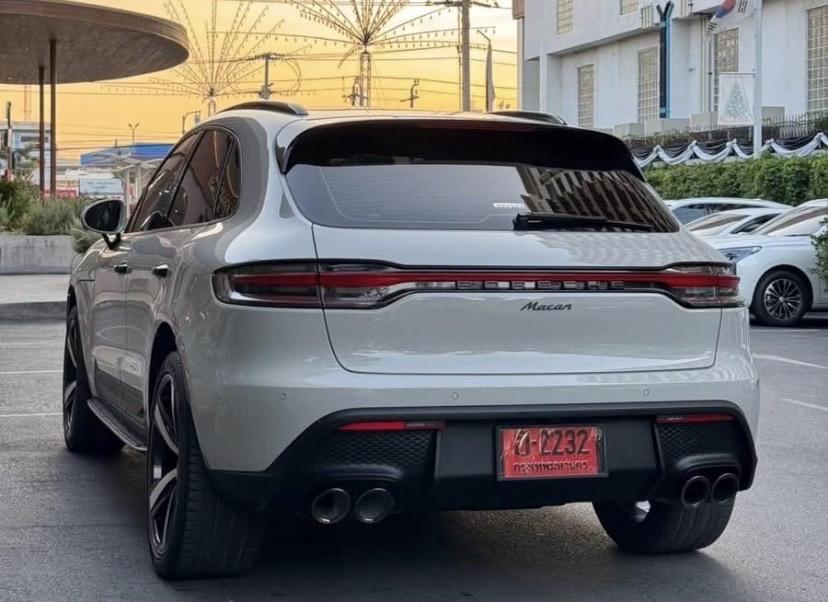 2022 Porsche Macan 2.0 2