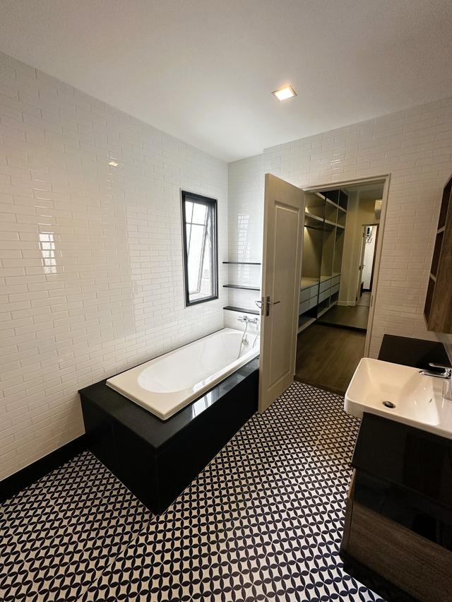 # ขายบ้านเดี่ยวหรู บางกรวย–ราชพฤกษ์ 13.9 ล้าน | Bangkok Boulevard Sathorn–Pinklao 2 | SC Asset 12