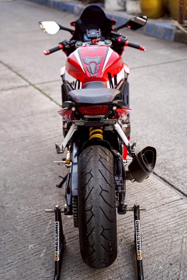CBR650R 7