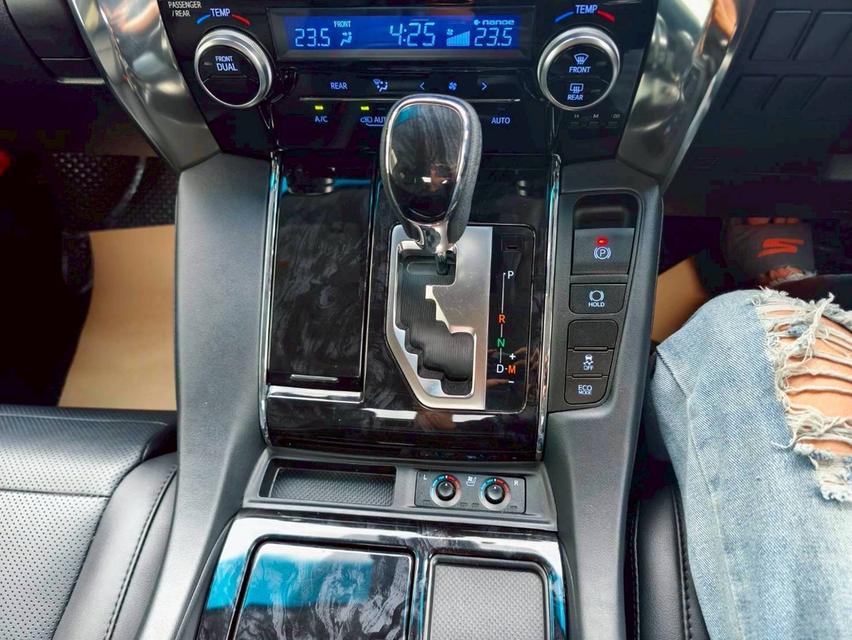 รหัสรถ KPV30 2022 TOYOTA ALPHARD 2.5 SC PACKAGE 7