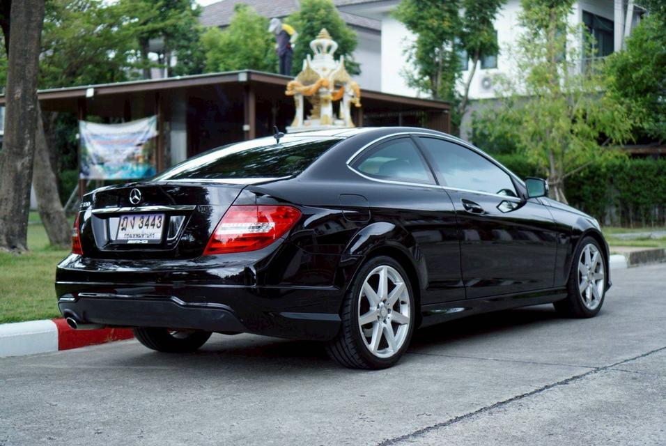 Benz C180 COUPE AMG Sport 2013 สีดำ รูปย่อยที่ 4