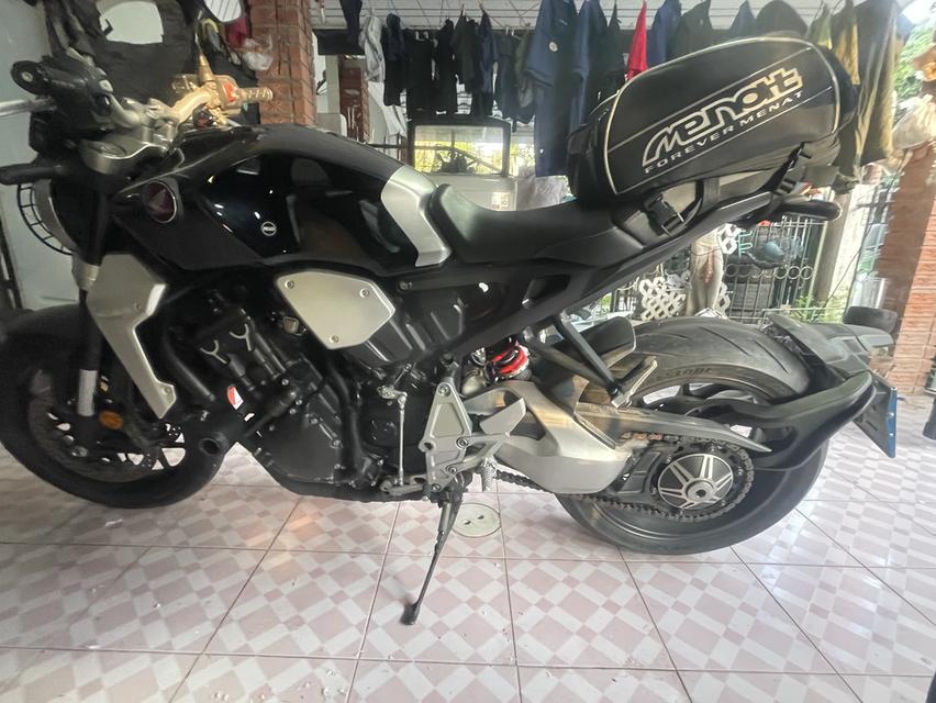 Cb1000r 7