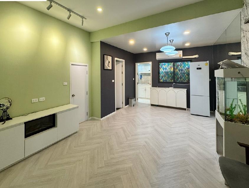 ให้เช่าทาวน์โฮม / โฮมออฟฟิศ 3 ชั้น โครงการ Plex อ่อนนุช-วงแหวน / เฟอร์นิเจอร์บางส่วน / แอร์ทั้งหลัง / อยู่อาศัย หรือ Home Office จดบริษัทได้ 5