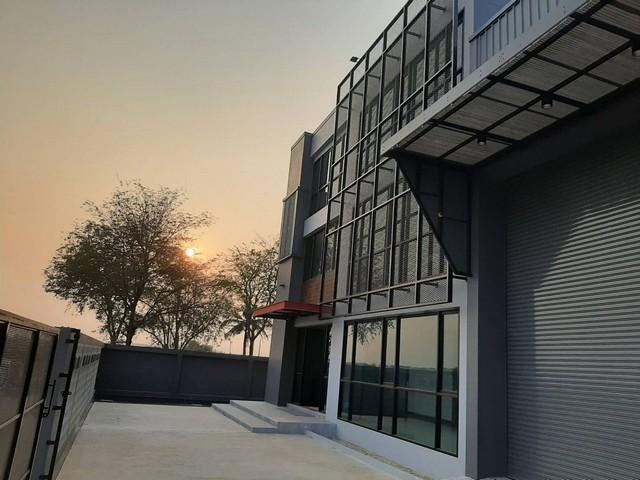 ขายโรงงาน 510 ตร.ม. พร้อมสำนักงาน ถนนลำลูกกาคลอง 9 ใกล้ศูนย์กระจายสินค้า AEON