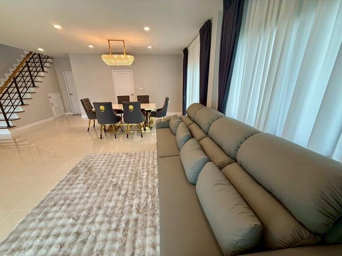 U1411 ให้เช่าบ้านเดี่ยว 2 ชั้น หมู่บ้านเซนโทร วิภาวดี โครงการ Centro vibhavadee ใกล้โรงเรียนนานาชาติฮาโรลด์ วิภาวดี บ้านใหม่ บ้านพร้อมเฟอร์ครบ ทำเลดีเ 12