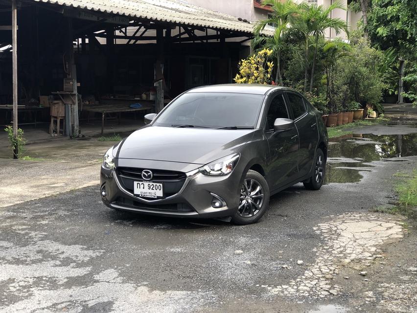 Mazda 2 Skyactiv Sedan 1.3 High Connect 2018 1