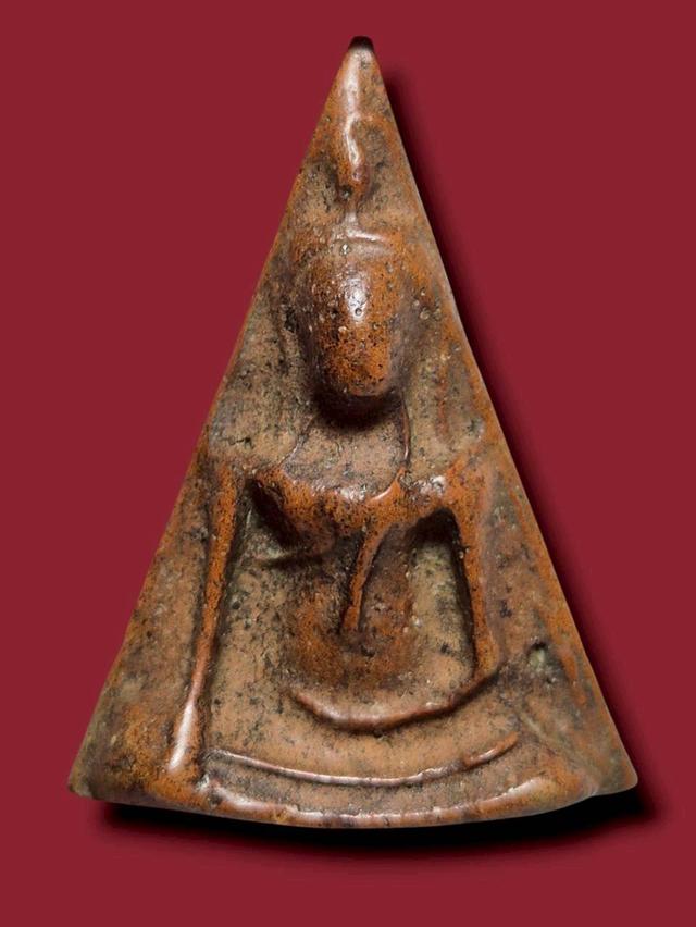 พระนางพญาเปิดเช่าบูชา