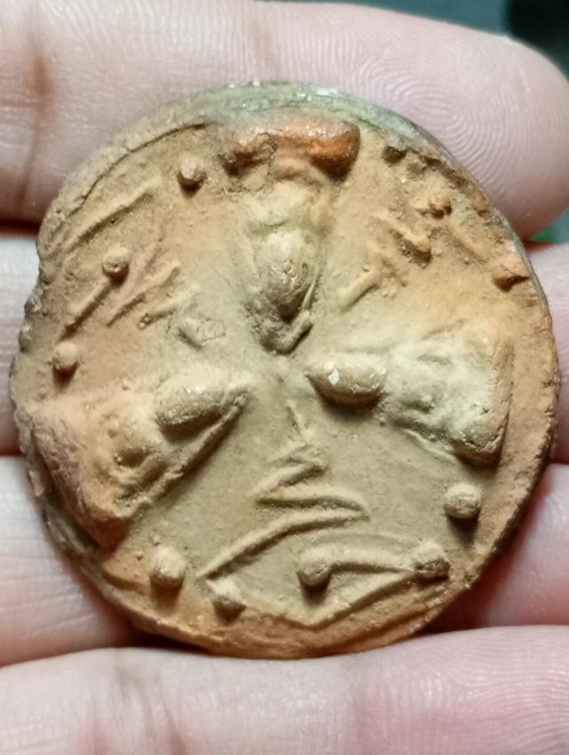 เปิดพระสามเนื้อดินเก่า ไม่ทราบที่ ชอบทักได้ครับ รูปที่ 5