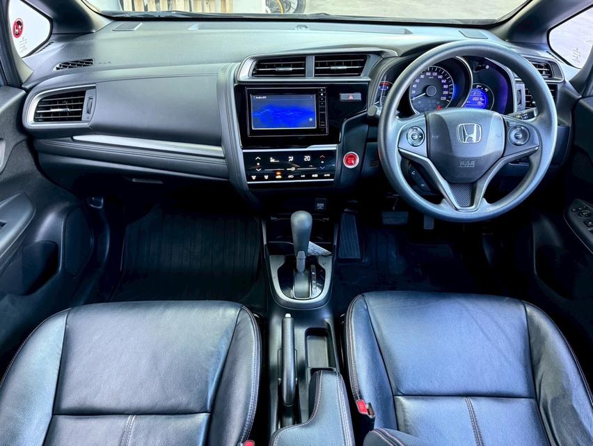 HONDA JAZZ 1.5RS i-VTEC TOP 2018 สีเทา MINOR CHANGE มือเดียวป้าย 6