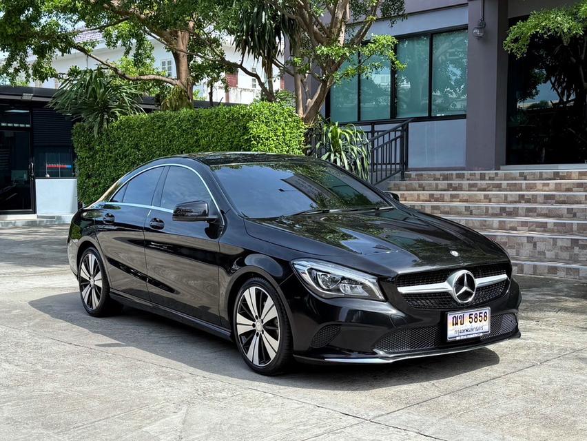 2018 BENZ CLA 200 FACELIFT รถออกศูนย์ BENZ THAILAND รถวิ่งน้อย เข้าศูนย์ทุกระยะ รถไม่เคยมีอุบัติเหตุครับ