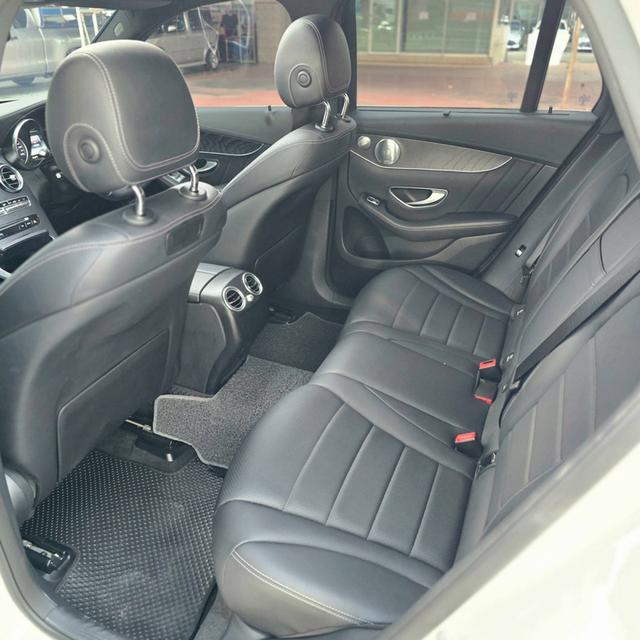 รหัสรถ BAC155 Mercedes-Benz GLC 250d 4MATIC AMG Dynamic 15