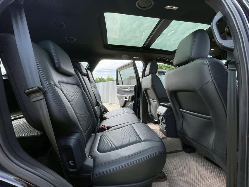 รหัสรถ AP3761 FORD EVEREST 2.0 BI TURBO TITANIUM PLUS 4×4 TOP ปี23 จด 24 สีดำ ดีเซล 12