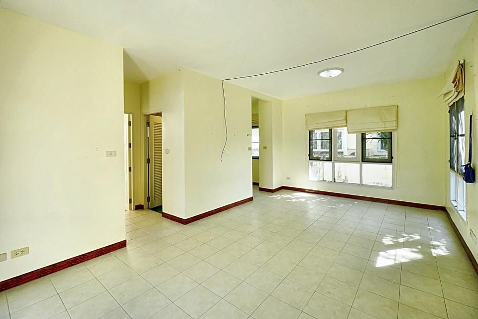 ขาย บ้านเดี่ยว ภัสสร 10 เดอะ เพรสทีจ สุวินทวงศ์ 160 ตรม. 101.5 ตร.วา 3 ห้องนอน ต่อเติมห้องครัว ที่จอดรถ พื้นที่รอบบ้านกว 6