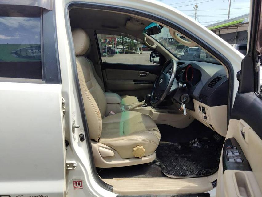 Toyota Fortuner ปี 08เครื่อง 3.0 เกียร์ออโต้ 4×4 รูปที่ 10