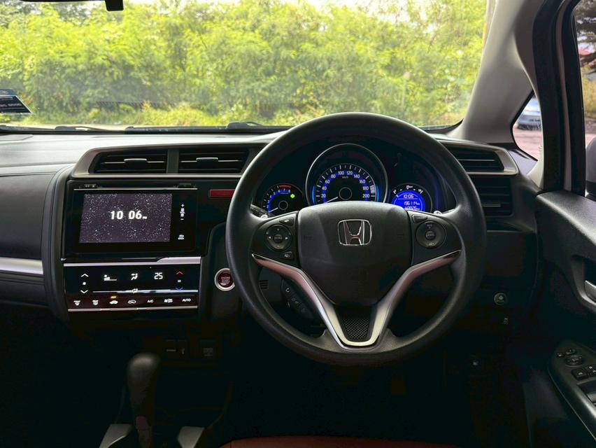 2014 HONDA JAZZ 1.5 SV+ รุ่นท็อป  ( 6418 ) 13