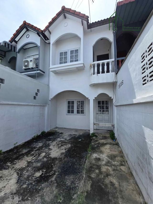 บ้านทาวเฮ้าส์ 2ชั้น หมู่บ้านเฟื่องฟ้าโครงการ2 (ซอยศรีสมิตร) ถ.เทพารักษ์  14