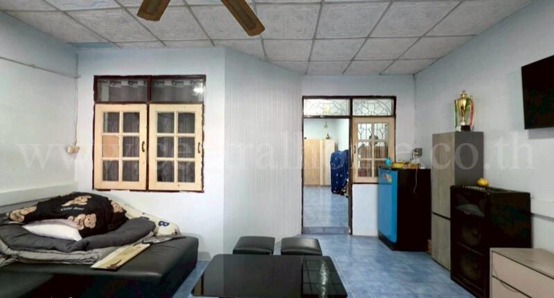 ทาวน์เฮ้าส์ บ้านชลเทพ บางพลี สมุทรปราการ ต่อเติมครบ พร้อมอยู่ ราคาถูก 3