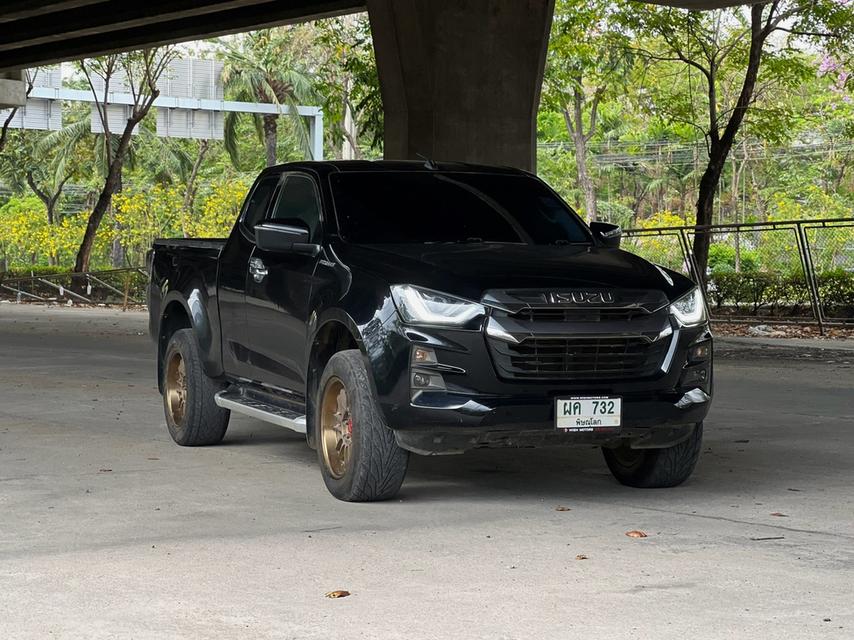 Isuzu D-MAX 3.0 DDI Z V-CROSS SpaceCab 4x4 ปี 2022  4