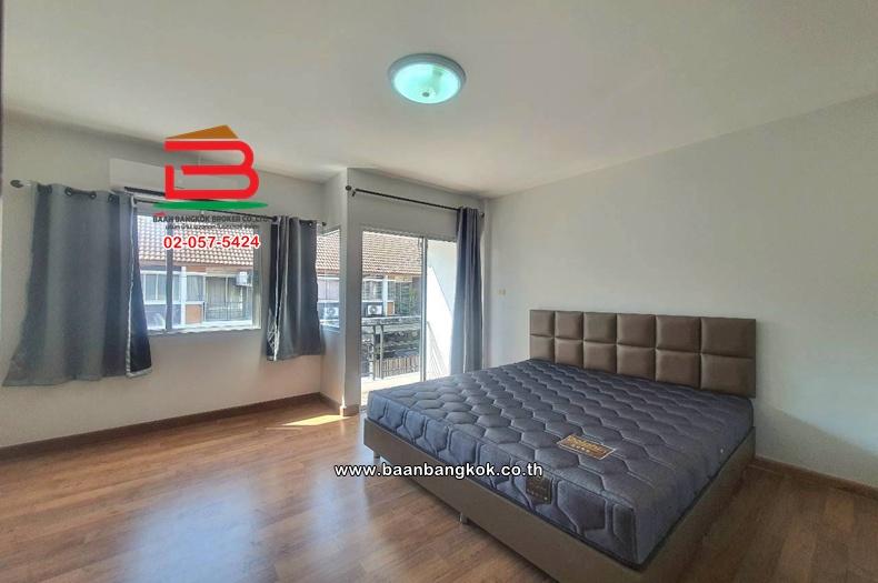 ทาวน์เฮาส์ หมู่บ้าน จามจุรี เนื้อที่ 17.2 ตร.ว (สุขาภิบาล 5 แยก 2) แขวงท่าแร้ง เขตบางเขน กรุงเทพมหานคร 8