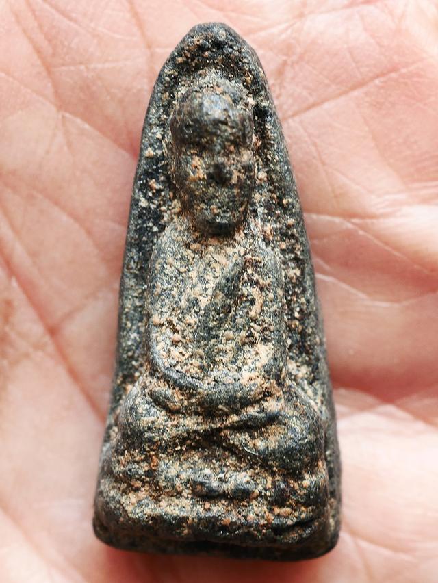 พระหลวงปู่ทวดเนื้อว่าน รุ่นแรก วัดช้างให้ พิมพ์กลางชลูด ปี 2497....เก่าๆ 6