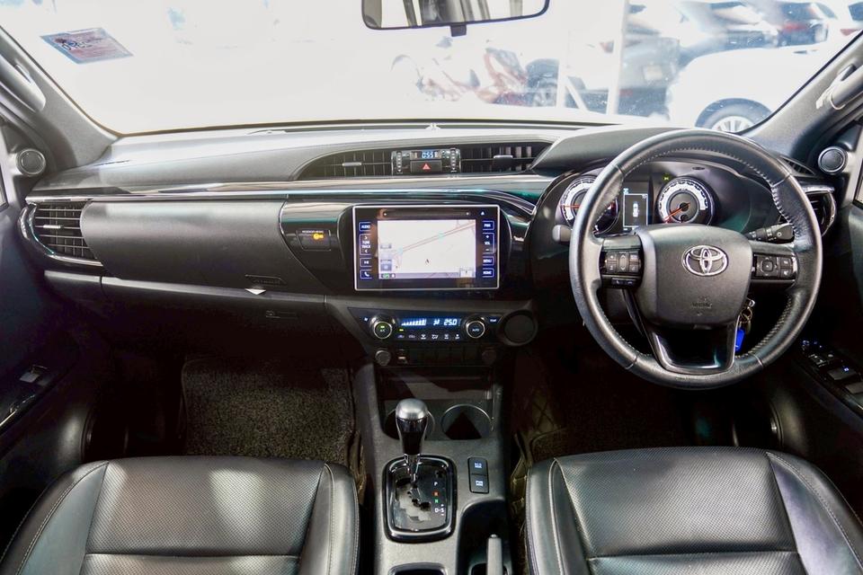 TOYOTA HILUX REVO Double Cab 2.4 ROCCO 2WD AT ปี 2020 สีขาว รูปที่ 10