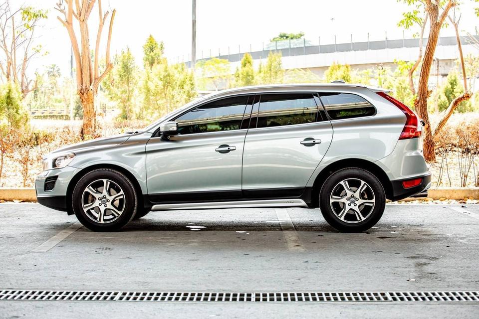 Volvo Xc 60 D3 2.0 ดีเซล AT 2011 รถสมรรถนะเยี่ยม สภาพสวยๆ คุ้มเกินราคา 7