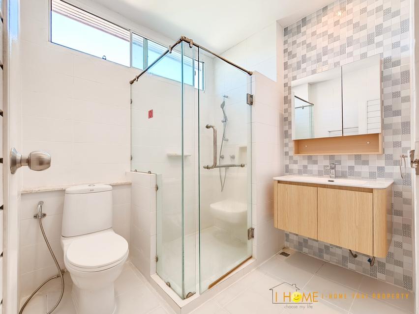 🏡 ให้เช่าบ้านเดี่ยวหลังใหญ่ 114 ตรว. 3 นอน 1 ทำงาน 1 แม่บ้าน 52,000.-/เดือน (รวมส่วนกลาง) ✨ 10